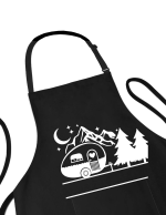 Un sort personalizat camping pentru rulotisti intr-un decor de vacanta in natura